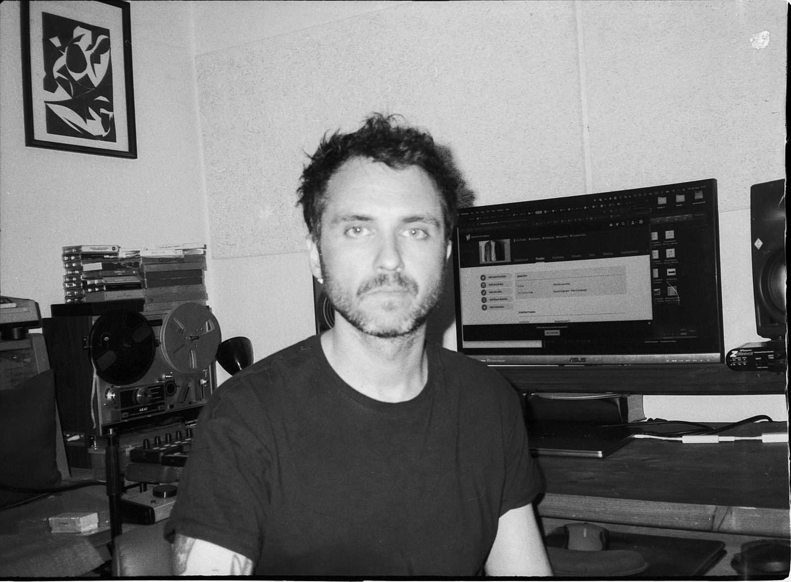 Alberto Lucendo in his studio